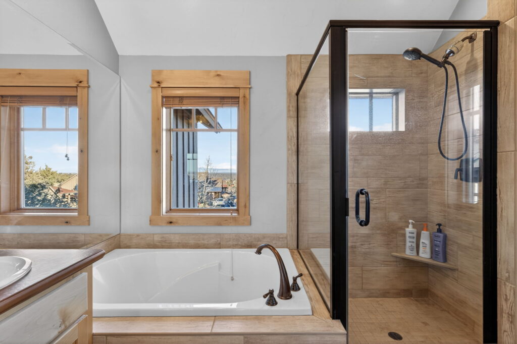 Photography of a Luxury Investment Cabin in Brasada Ranch, Powell Butte Oregon